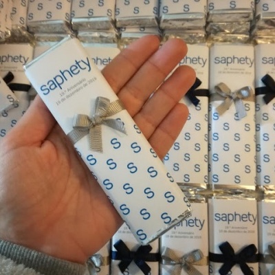 Mini&#x20;Chocolates&#x20;50gr&#x20;com&#x20;o&#x20;logotipo&#x20;da&#x20;empresa