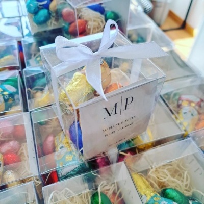 Caixas&#x20;Cubo&#x20;Transparentes&#x20;Personaliz&#x00E1;veis&#x20;-&#x20;Rebu&#x00E7;ados,&#x20;Gomas&#x20;ou&#x20;Chocolates