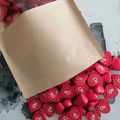 Bombons&#x20;de&#x20;Chocolate&#x20;em&#x20;Formato&#x20;de&#x20;Cora&#x00E7;&#x00E3;o&#x20;com&#x20;Personaliza&#x00E7;&#x00E3;o&#x20;para&#x20;Empresas&#x20;e&#x20;Eventos&#x20;Especiais