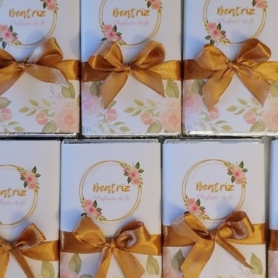 Lembran&#x00E7;as&#x20;para&#x20;Profiss&#x00E3;o&#x20;de&#x20;F&#x00E9;&#x20;&#x7C;&#x20;Mini&#x20;Chocolates&#x20;20gr&#x20;com&#x20;design&#x20;floral