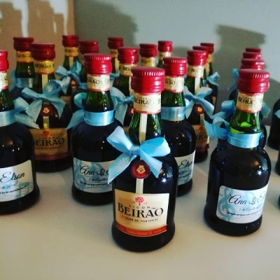 Miniaturas&#x20;Licor&#x20;Beir&#x00E3;o&#x20;Personalizadas&#x20;&#x7C;&#x20;Lembran&#x00E7;as&#x20;para&#x20;Celebra&#x00E7;&#x00F5;es&#x20;ou&#x20;Eventos