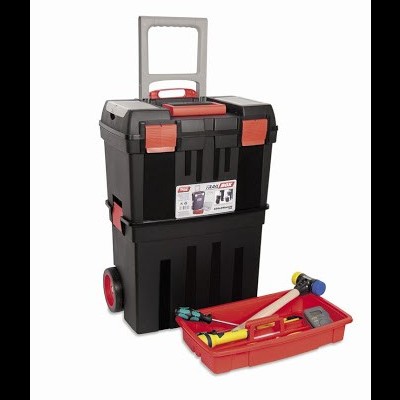 Caixa de ferramentas preta e vermelha com rodas e puxador retrátil e ferramentas no tabuleiro vermelho