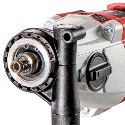 Esmerilhadora elétrica vermelha e cinzenta com pega preta