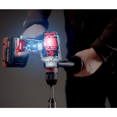 Furadeira elétrica preta e vermelha com luz azul e etiqueta ELECTRONIC SAFETY CLUTCH