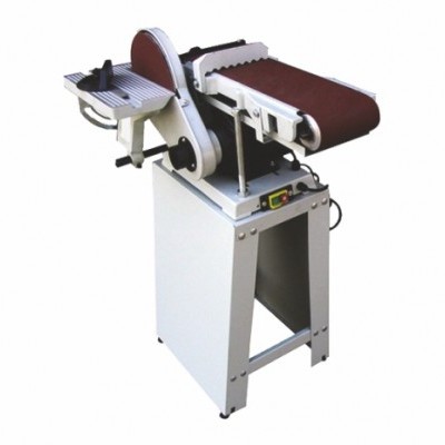 máquina de lixagem com cinta abrasiva vermelha e disco abrasivo