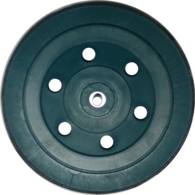 Disco verde plástico com furos circulares e furo central metálico