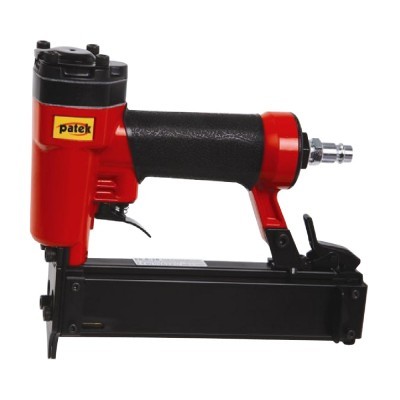 Máquina de pregos pneumática Patek vermelha e preta com punho emborrachado e caixa de pregos preta