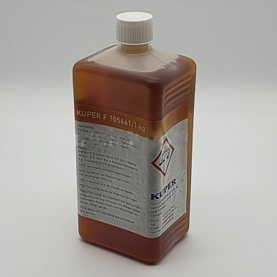 Frasco plástico castanho com tampa branca e etiqueta com texto e símbolos