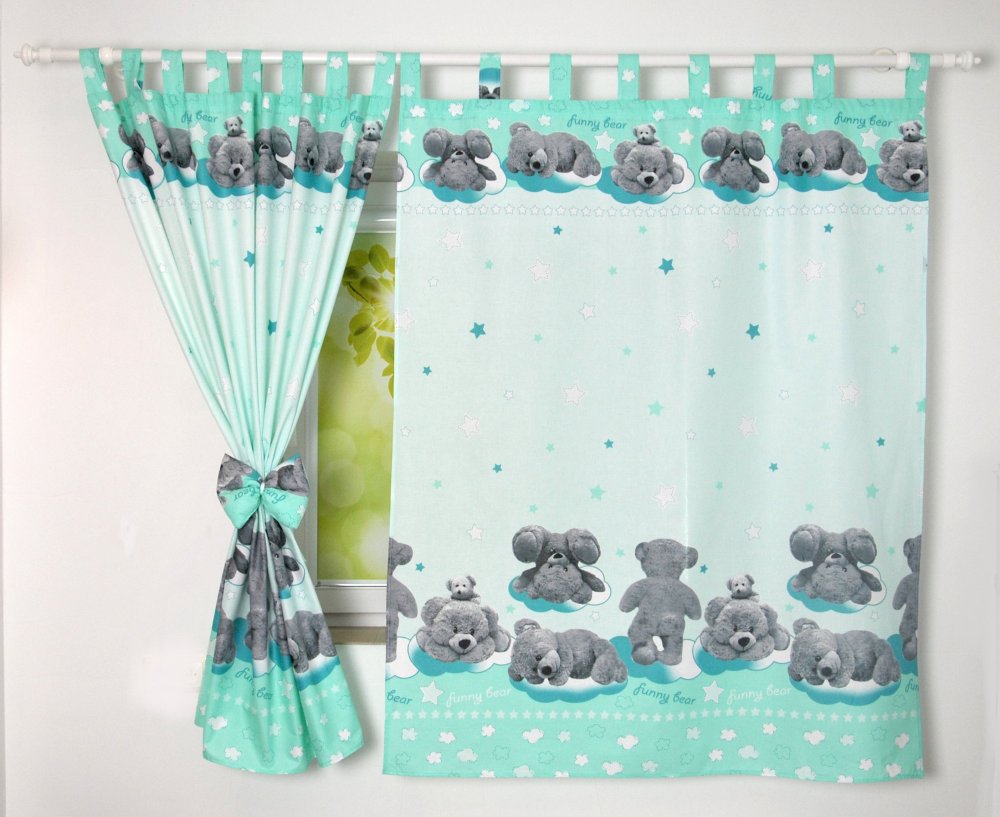 Cortinados Infantis Ursinhos de Peluche Cortinado azul claro com ursos cinzentos e estrelas num quarto infantil