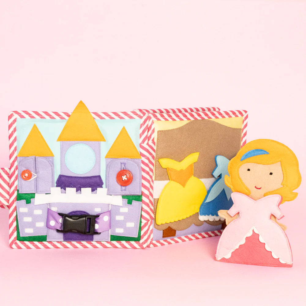 Princesinha – Mini Livro Sensorial de 6 Páginas Livro interativo de castelo e princesa em tecido colorido