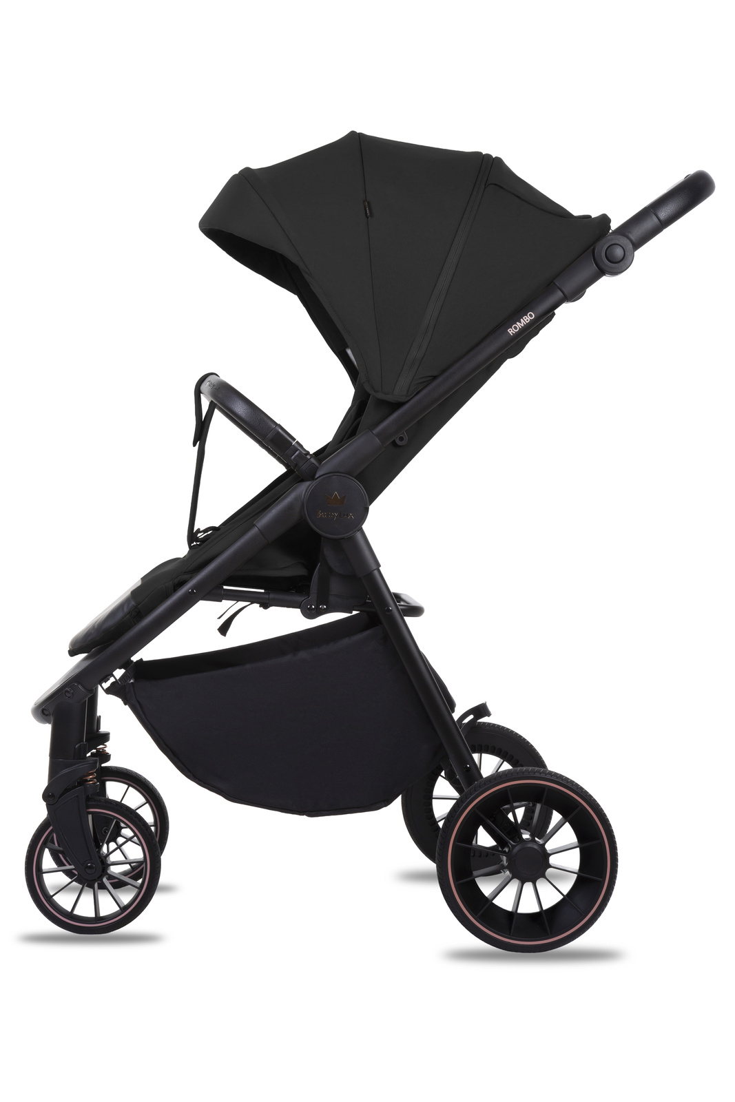 Carrinho de Bebé ROMBO Onyx Carrinho de bebé preto ROMBO da Babyflex com capota e rodas grandes.