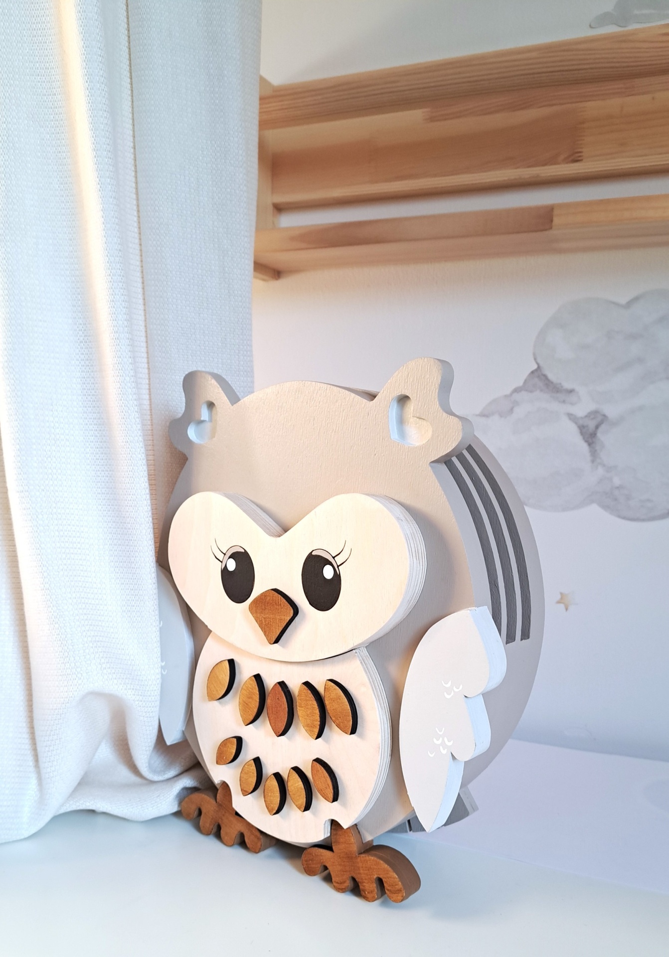 Candeeiro Coruja de Madeira Controlado por SMARTPHONE Abajur de madeira em forma de coruja com detalhes pintados