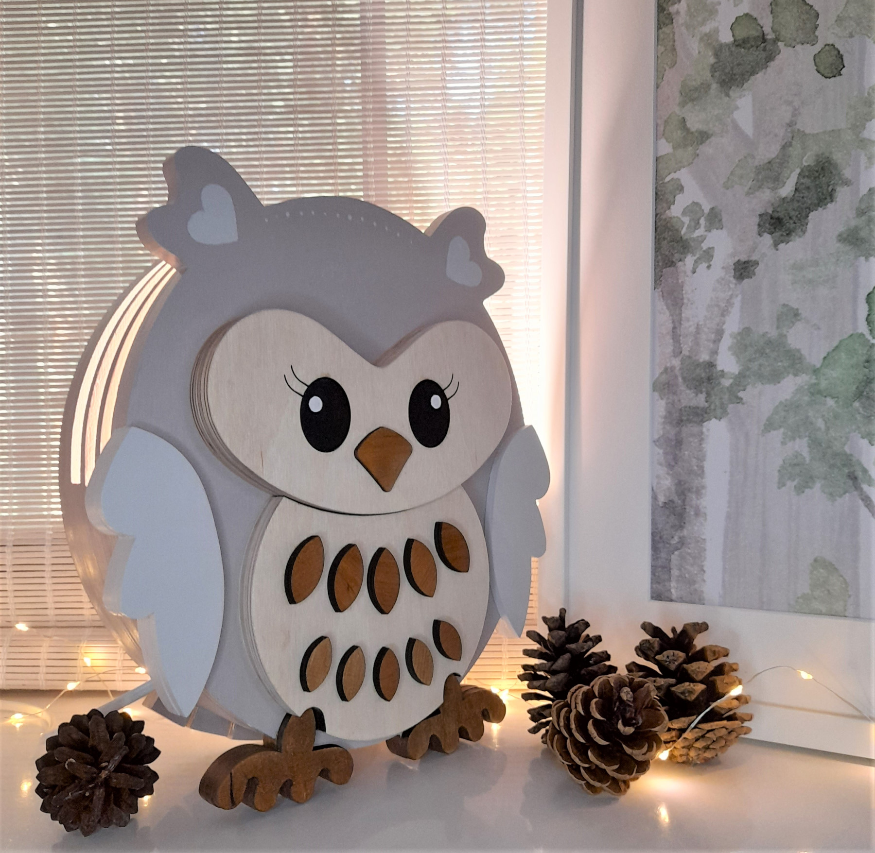 Candeeiro Coruja de Madeira Controlado por SMARTPHONE Figura decorativa de coruja em madeira com olhos grandes e pinos castanhos no peito