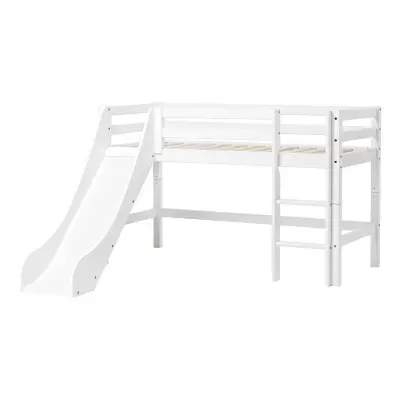 Cama infantil alta branca com escorrega e escada