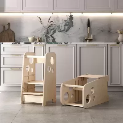 Duas estruturas de madeira clara com orifícios circulares em cozinha moderna