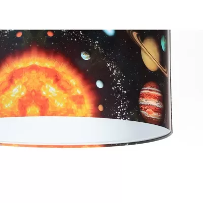 Abajur com cúpula do sistema solar colorida e detalhada
