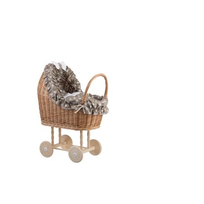 Carrinho de bebé em vime com almofada cinzenta e padrão de bolinhas brancas