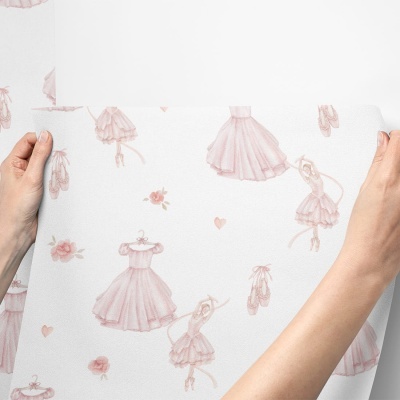 Papel de parede branco com padrão de bailarinas e vestidos rosa