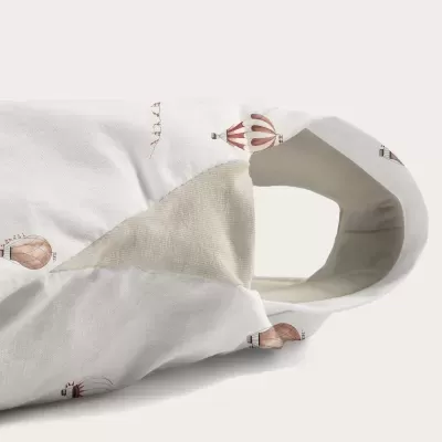 Saco de tecido branco com padrão de balões de ar quente