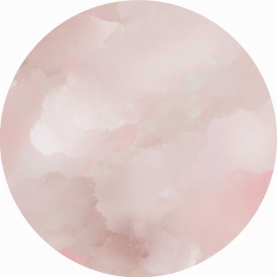 Padrão abstrato em tons suaves de rosa, branco e bege com textura de nuvem.