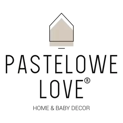 Logotipo da marca Pastelowe Love com uma casa estilizada