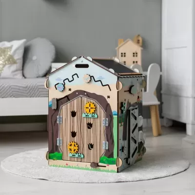 https://www.marangga.com/product/casa-de-madeira-dinissauros-montessori-com-iluminacao