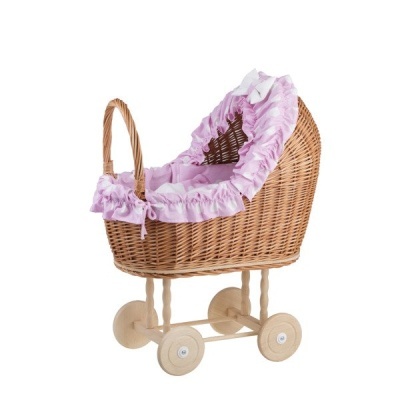 Carrinho de bonecas de vime com forro rosa e rodas de madeira