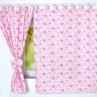 https://www.marangga.com/product/cortinados-infantis-coracoes
