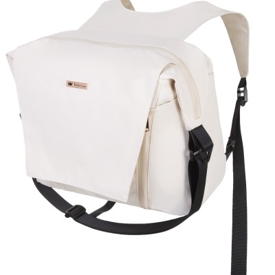 Mochila bege claro para bebê com alças almofadadas e etiqueta Babylux