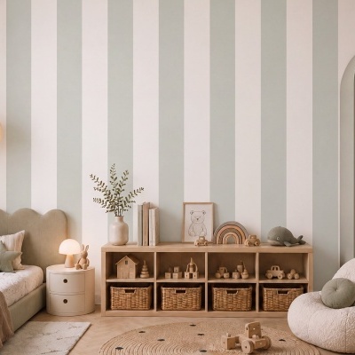 Quarto infantil com decoração neutra e móveis de madeira clara