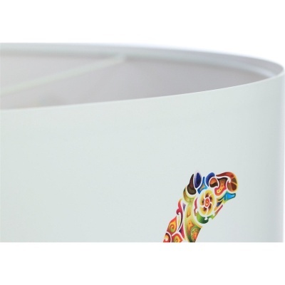Abajur branco com detalhe decorativo colorido de pata de animal