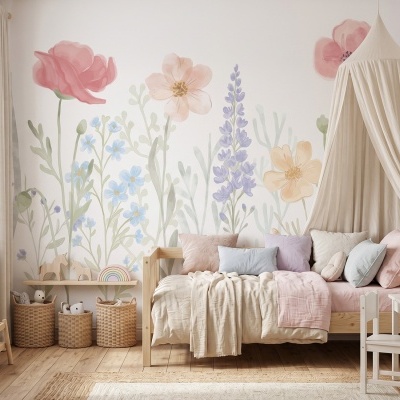 Quarto infantil com cama em madeira clara, almofadas coloridas e papel de parede floral