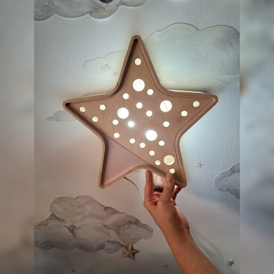 Luminária de parede em forma de estrela com luzes para decoração