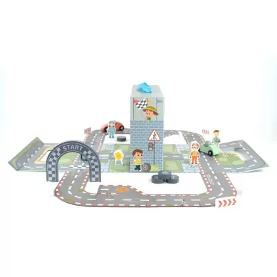 Brinquedo circuito de corrida com estrada, figuras humanas, carros, pneus e arco com START
