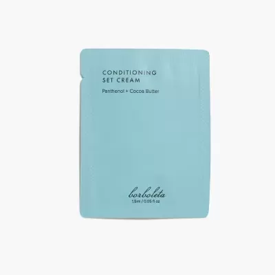 Embalagem azul claro de amostra de creme condicionador