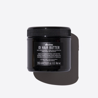Frasco preto de manteiga capilar OI HAIR BUTTER da Davines