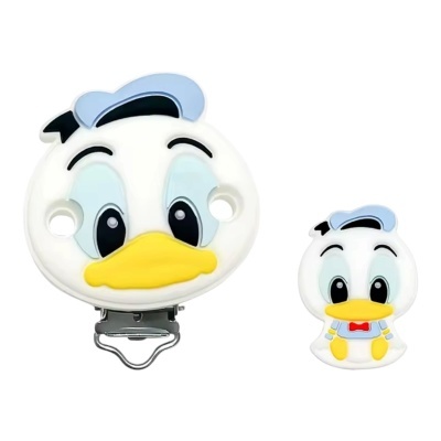 Clips de plástico com desenho do Pato Donald em fundo branco