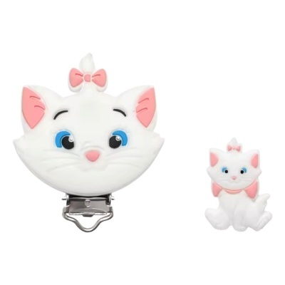 Dois acessórios em forma de gato branco com detalhes cor-de-rosa e olhos azuis
