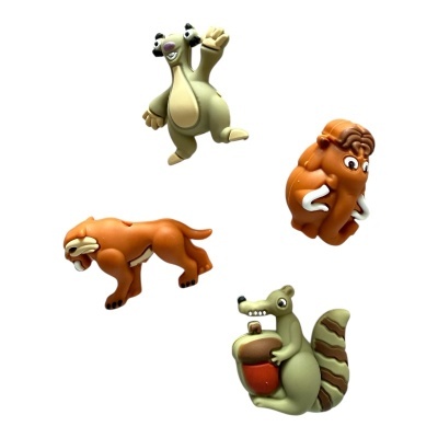 Quatro figuras de personagens animadas em plástico de várias cores sobre fundo branco