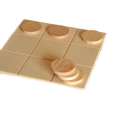 Tabuleiro de jogo em madeira com peças redondas em madeira clara