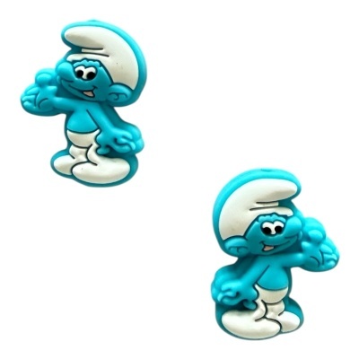 Dois acessórios azuis e brancos em forma de Smurfs com uma mão levantada