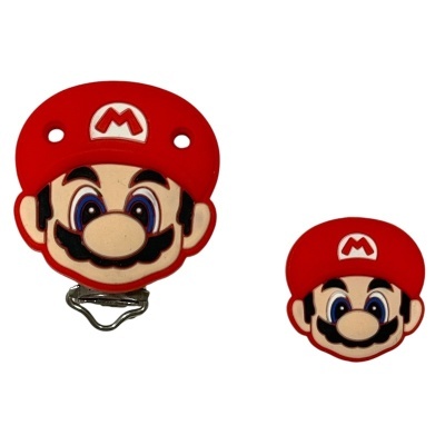 Produtos em forma de rosto do Mario com bigode e boné vermelho com M.