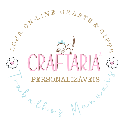 Logótipo circular com gato, texto 'CRAFTARIA PERSONALIZÁVEIS' e letras decorativas