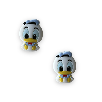 Brincos com desenho do Pato Donald em plástico colorido