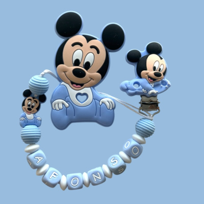 Produto de bebé azul claro com figuras do Mickey Mouse e letras AFONSO