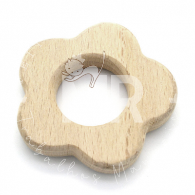 Anel de madeira em forma de flor