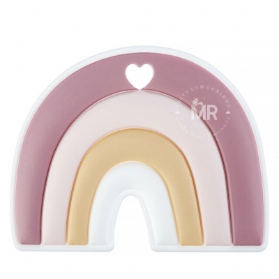 Prato decorativo arco-íris cerâmica com coração recortado