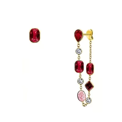 Brincos dourados com pedras vermelhas, rosa e transparentes