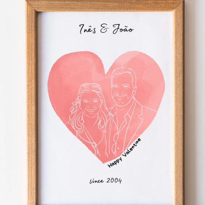 Poster emoldurado com coração rosa e desenho de casal, texto em português e inglês.