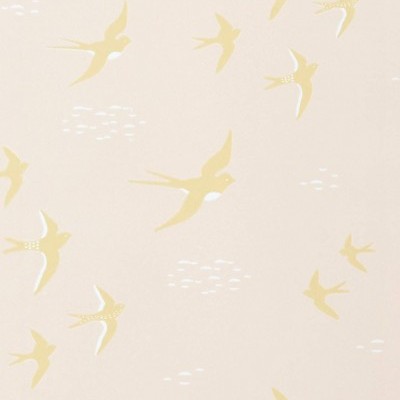 Papel de parede creme com padrão de andorinhas amarelas